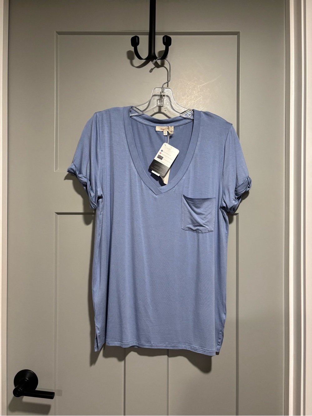 Women's Light Blue V-Neck Pocket Tee